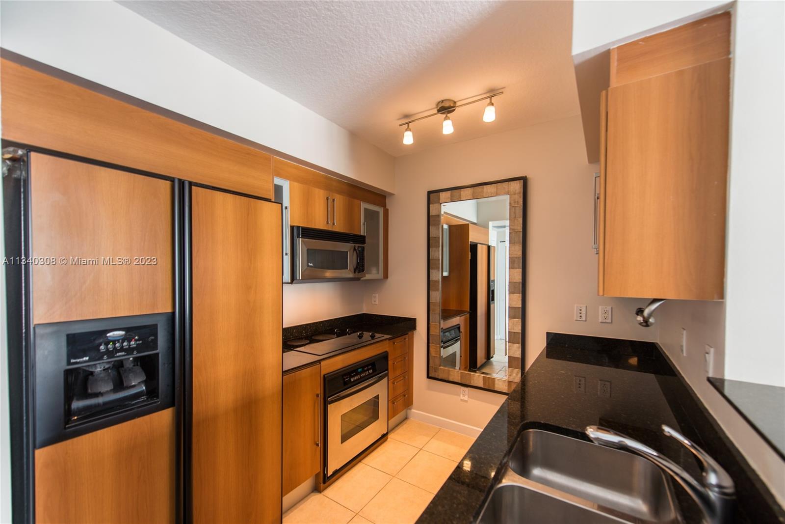 Photo 6 of 18 of 335 S Biscayne Blvd 3402 condo