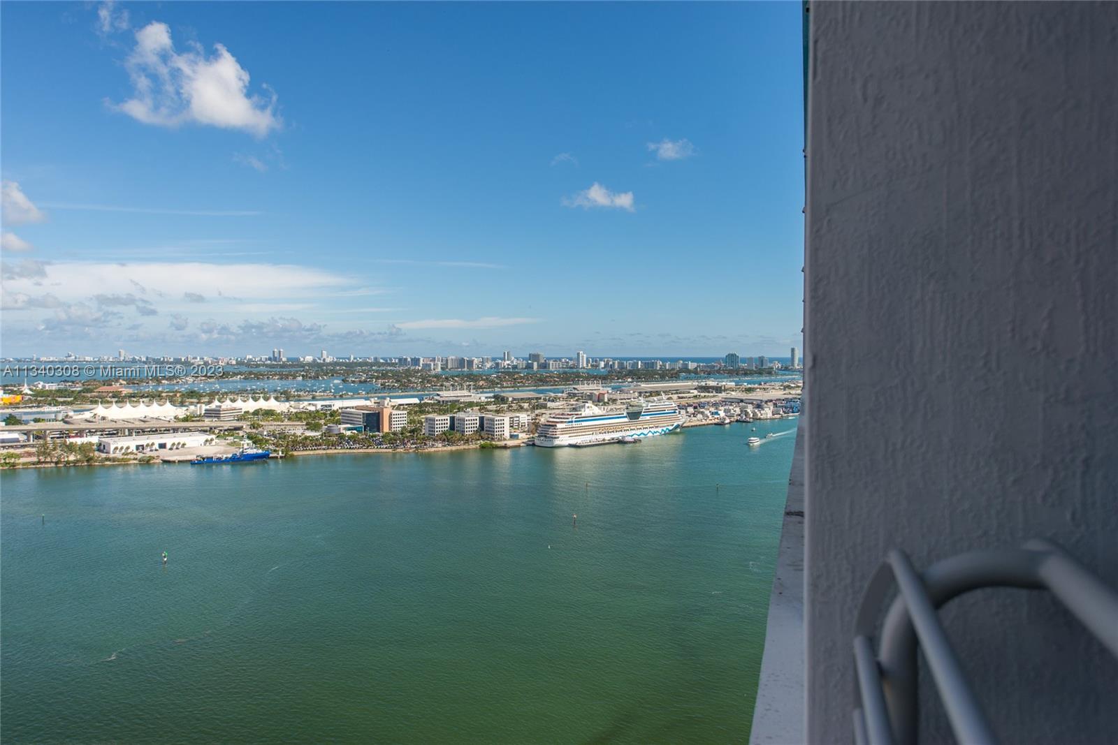 Photo 13 of 18 of 335 S Biscayne Blvd 3402 condo