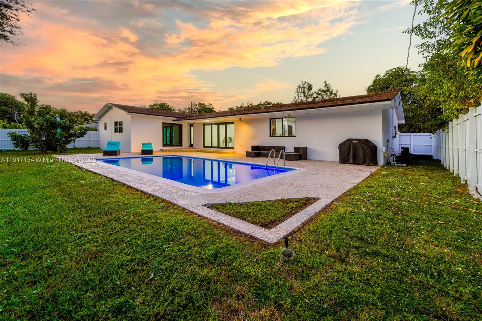 SKYLAKE MANORS - Residential