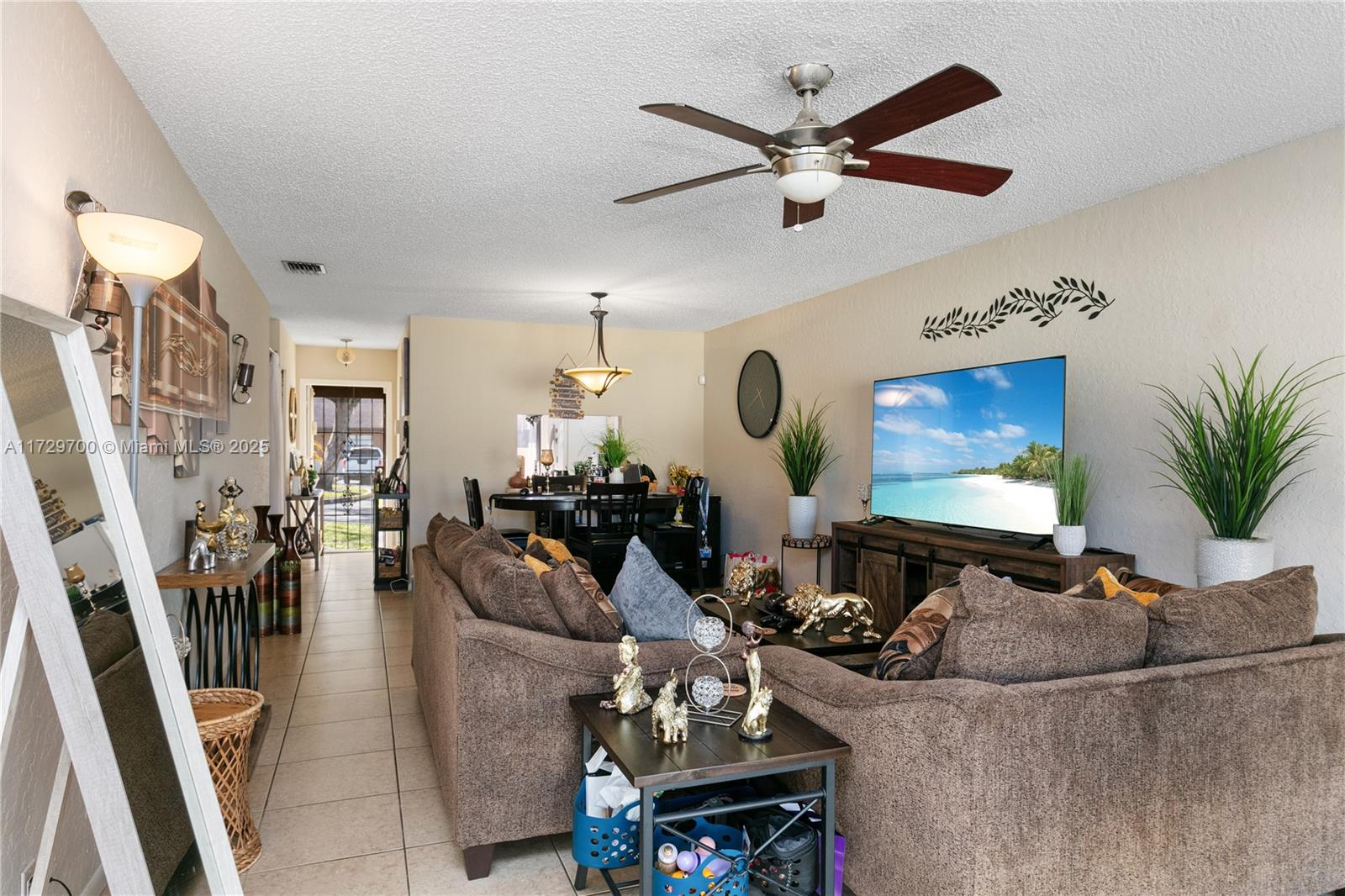 WOODLAKE ISLES - Residential