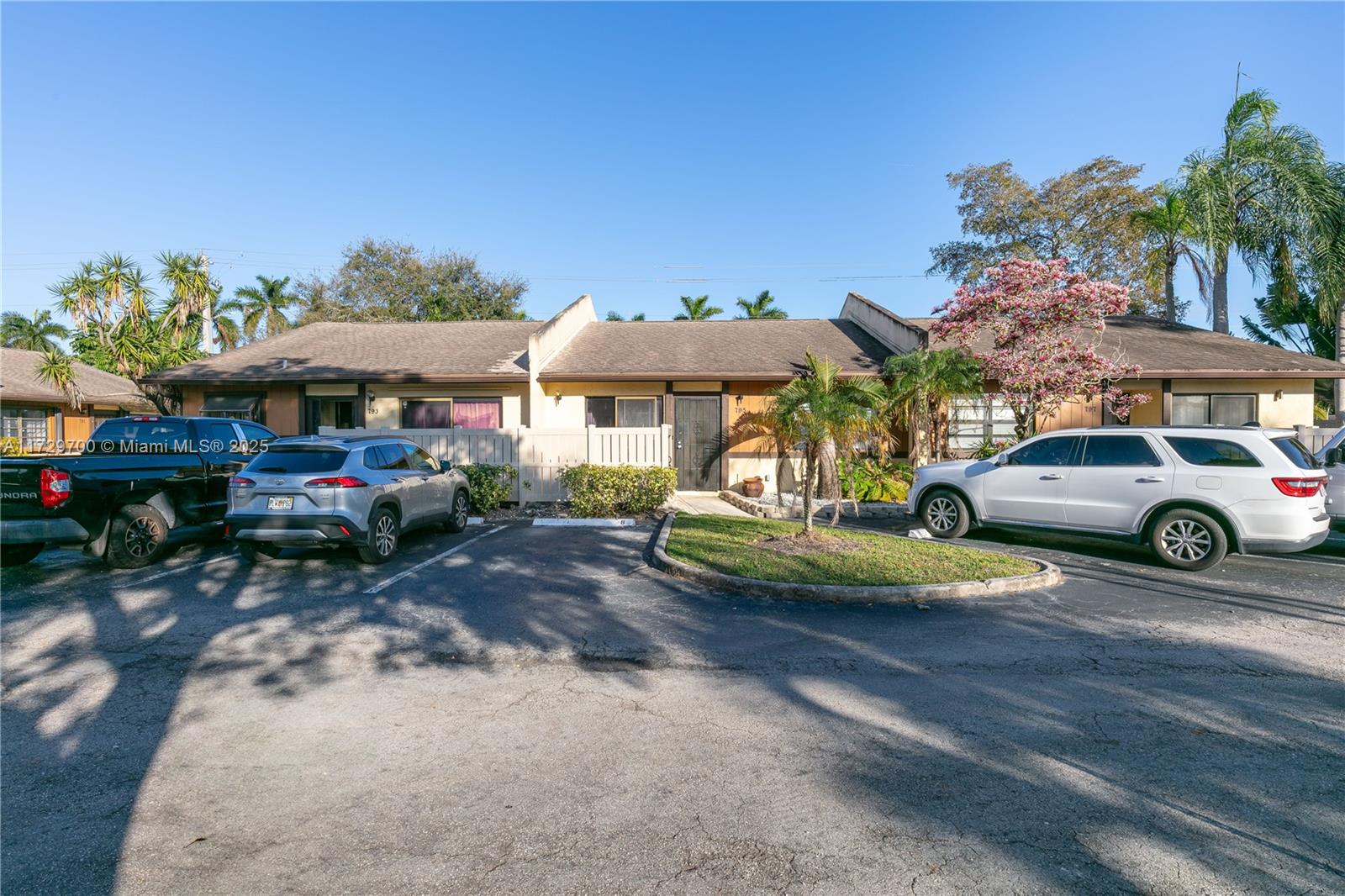 WOODLAKE ISLES - Residential