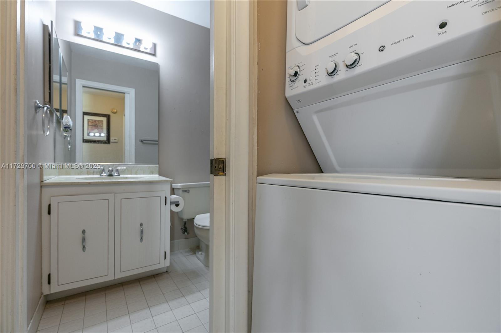 WOODLAKE ISLES - Residential