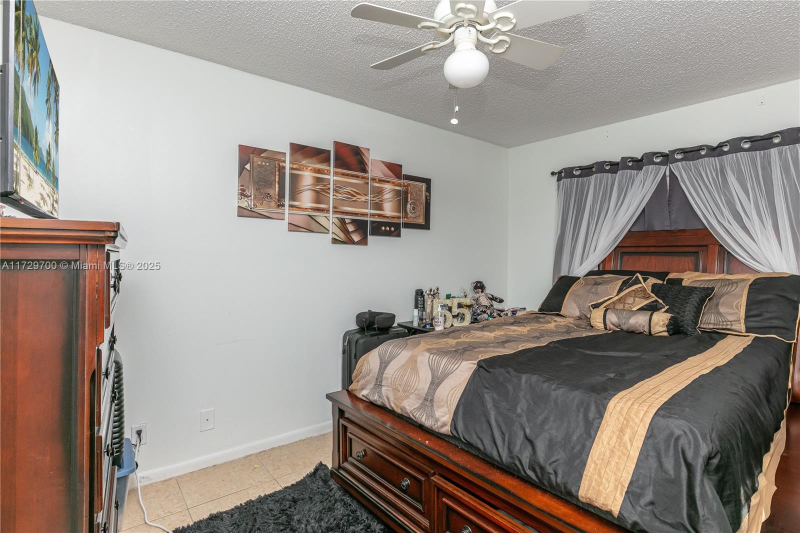 WOODLAKE ISLES - Residential