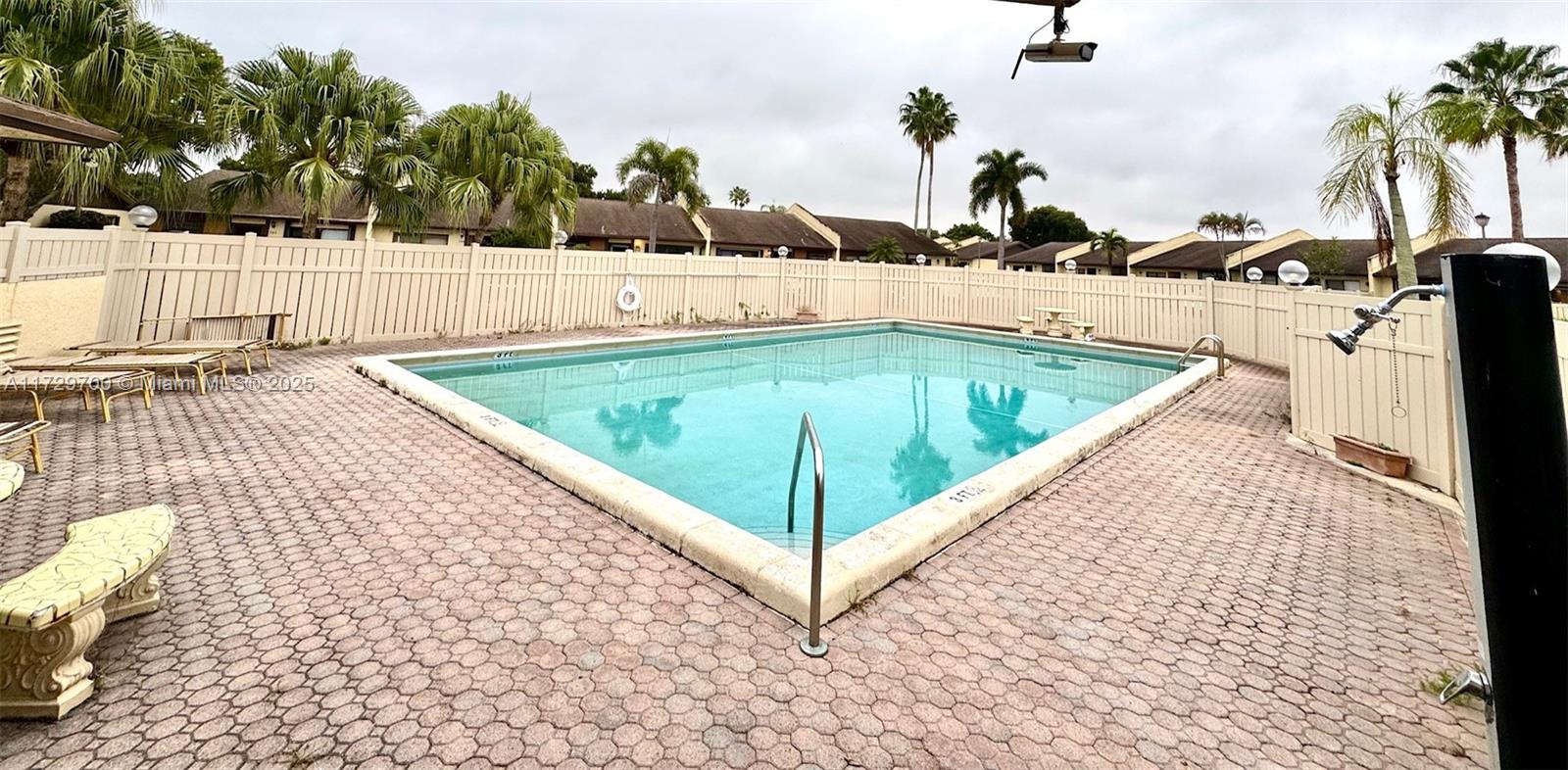 WOODLAKE ISLES - Residential