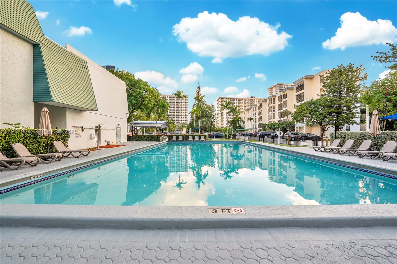 17560 Atlantic Blvd 118