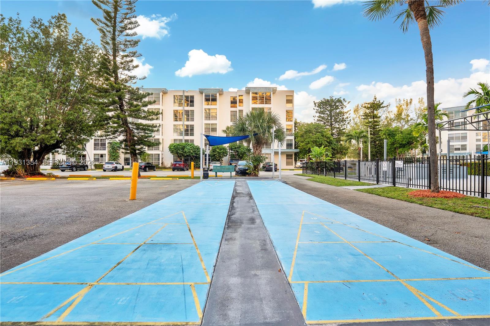 AVILA CONDO - Residential