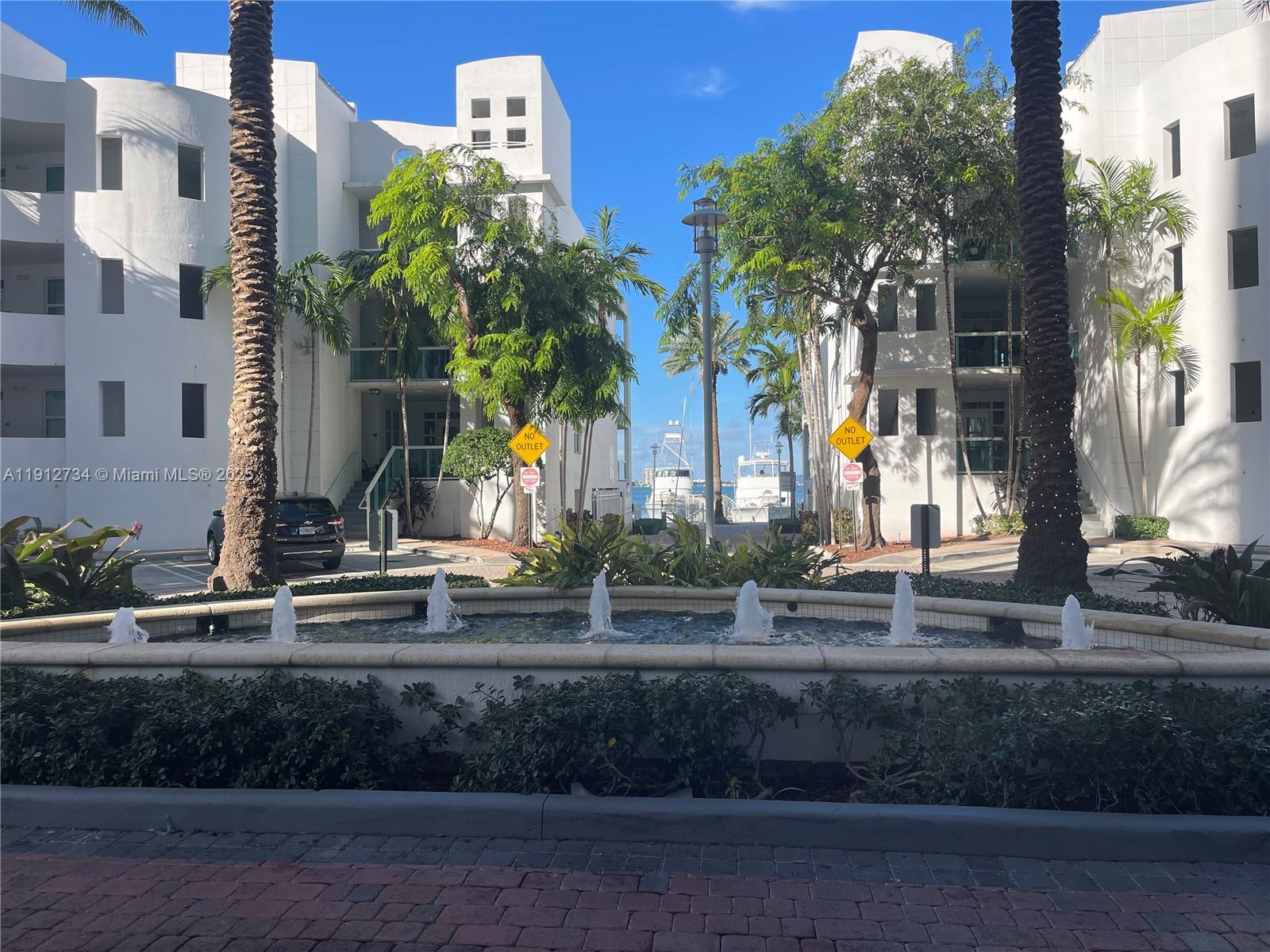 360 CONDO A - Residential