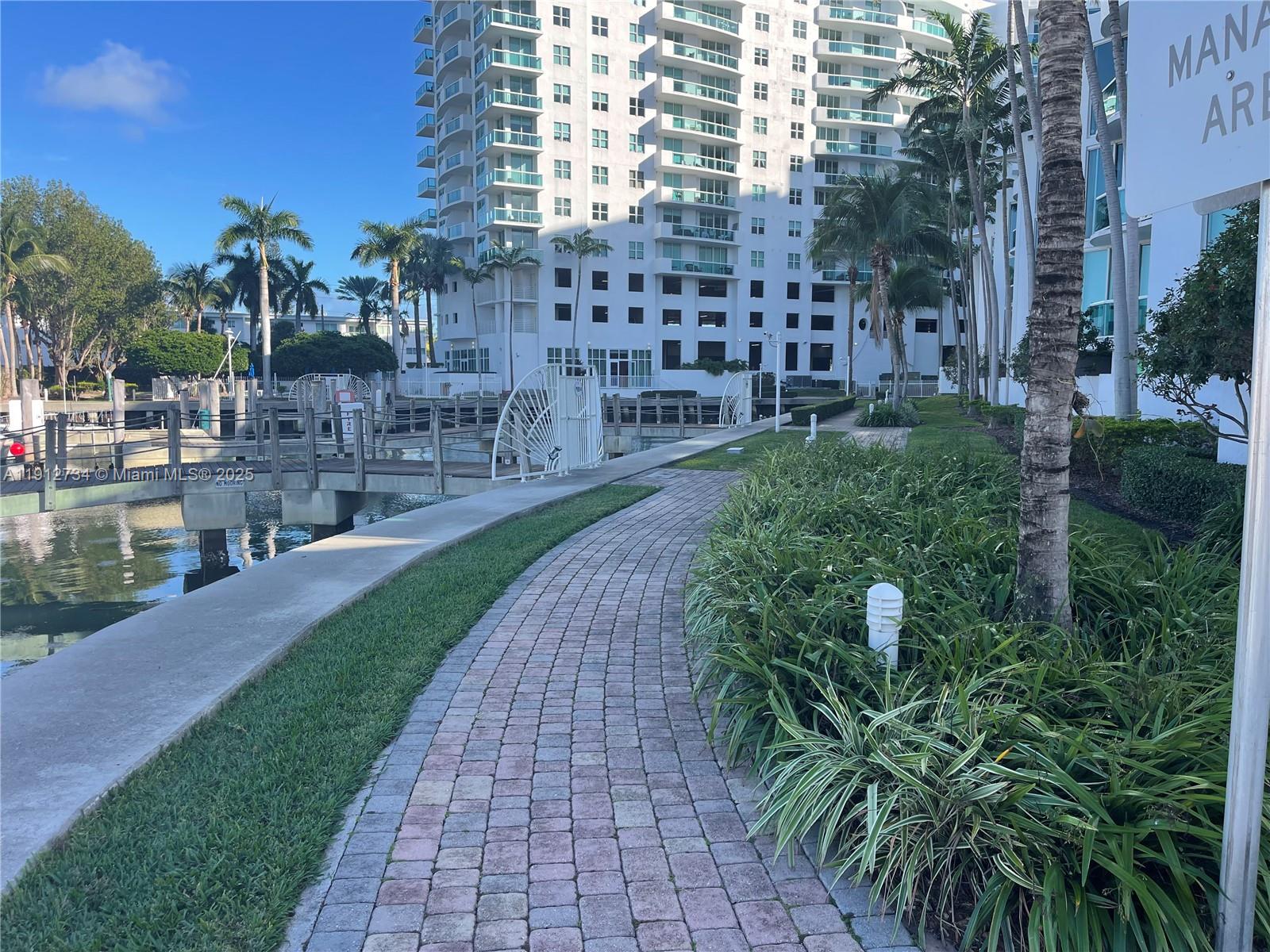 360 CONDO A - Residential