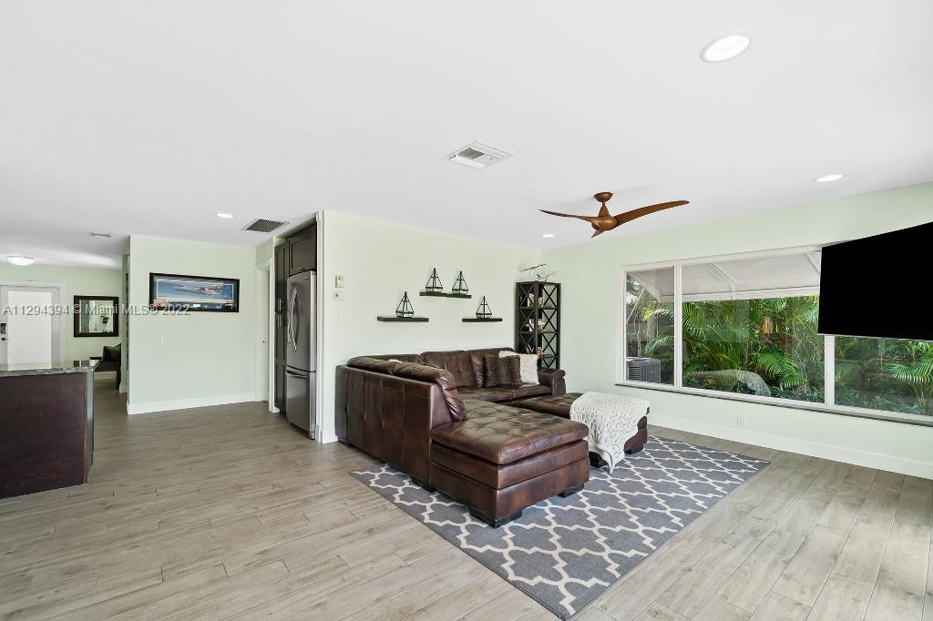 OCEAN BOULEVARD PARK - Residential