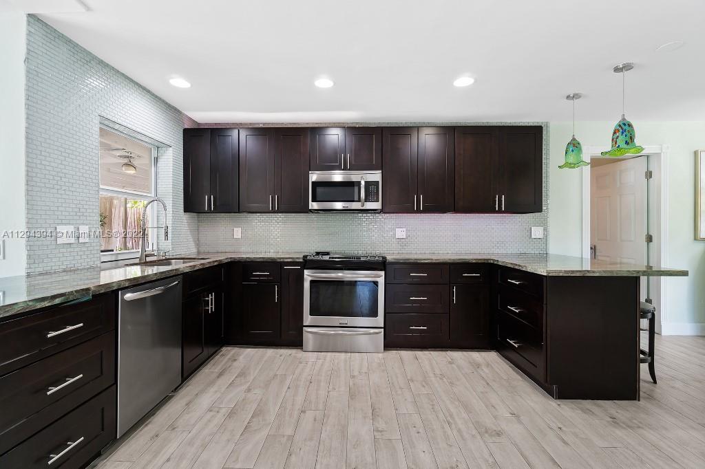 OCEAN BOULEVARD PARK - Residential