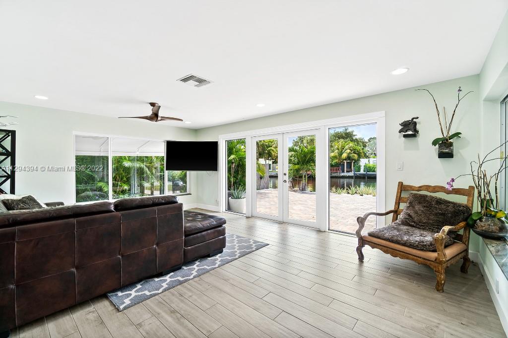 OCEAN BOULEVARD PARK - Residential