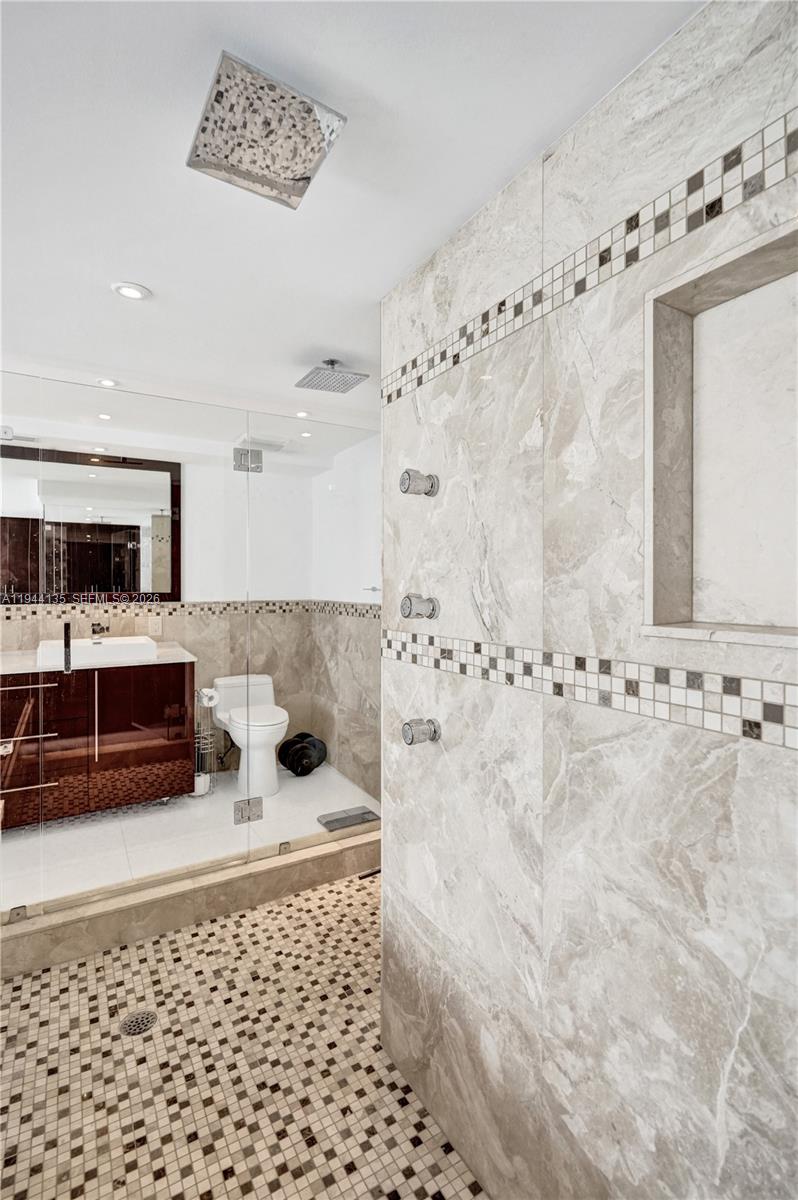 OCEANVIEW PARK CONDO - Residential