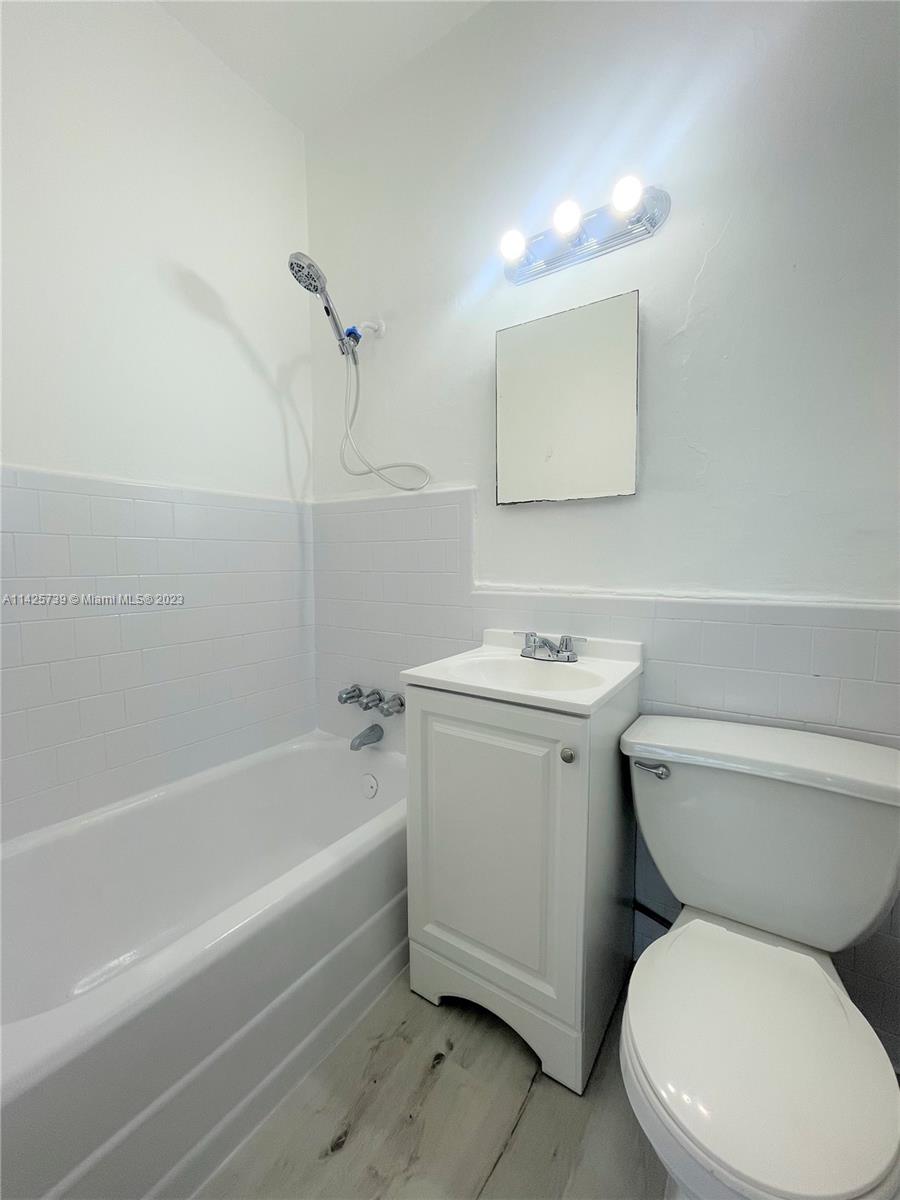 DELPHINE CONDO - Residential Lease