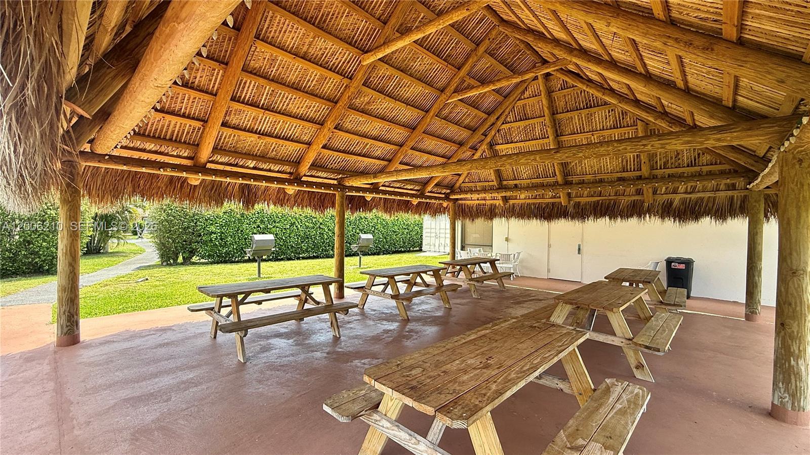 OLIVE LEAF CONDO - Residential