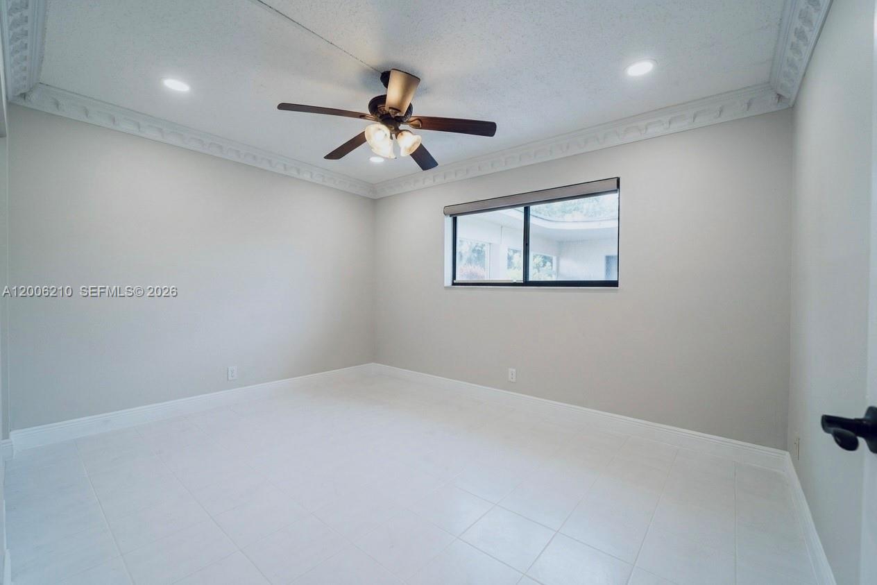 OLIVE LEAF CONDO - Residential