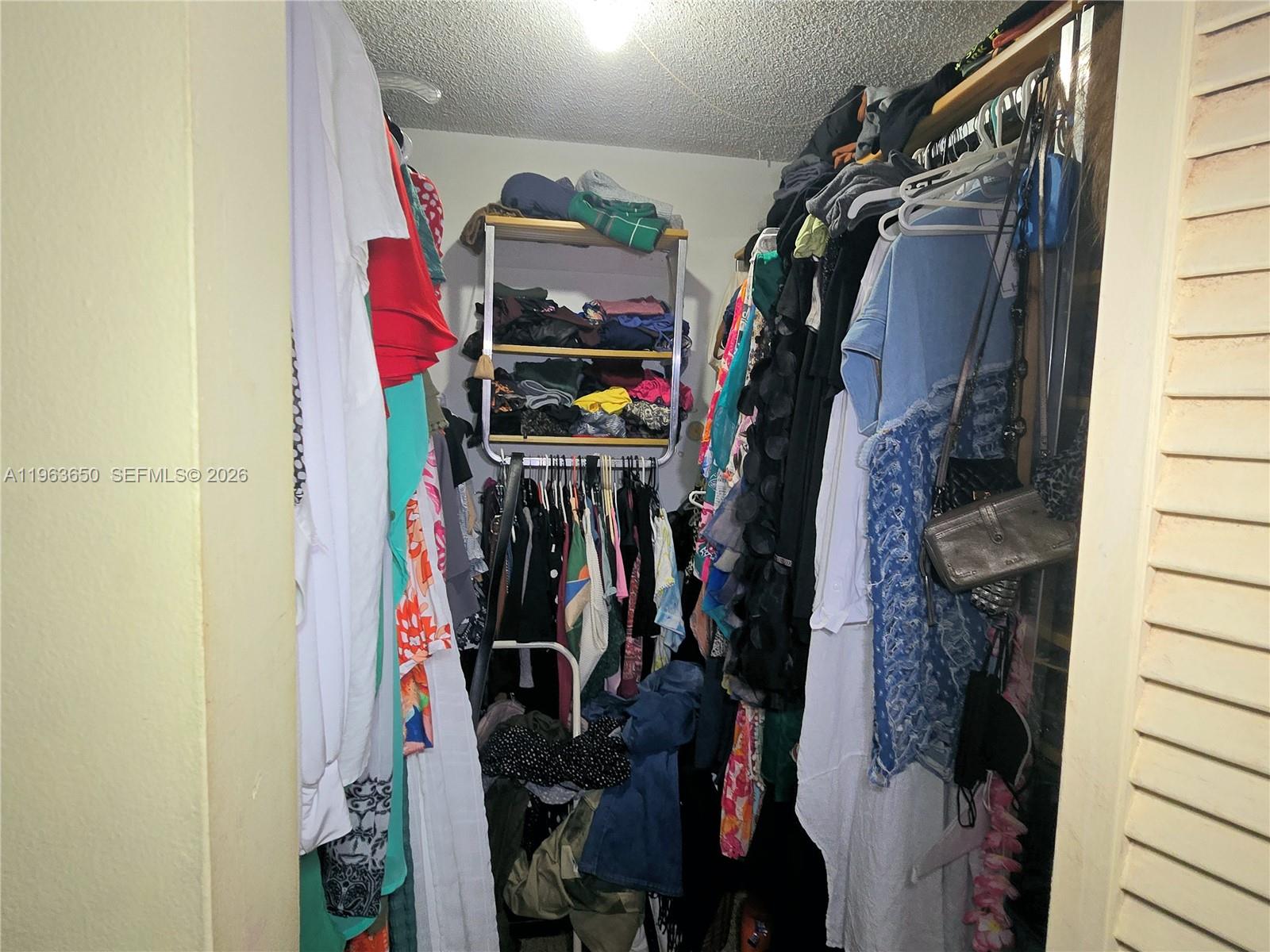 LAKE PARK CONDO NO 1 - BL - Residential