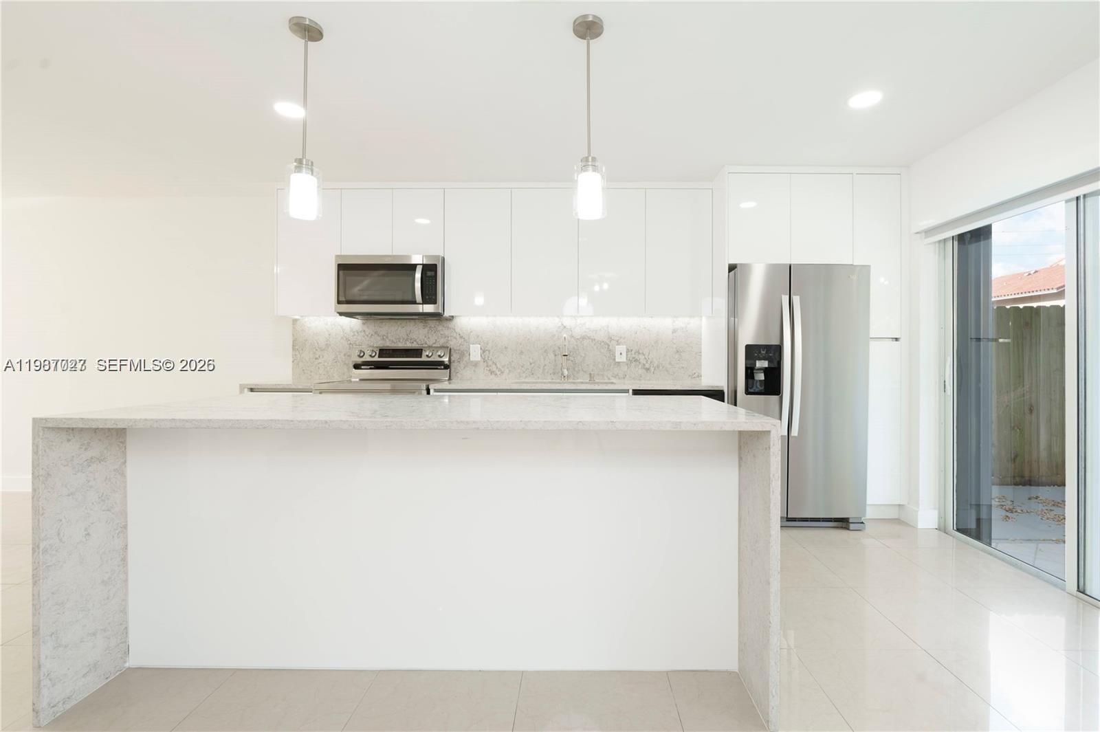 LAGO GRANDE SEVEN-D CONDO - Residential Lease