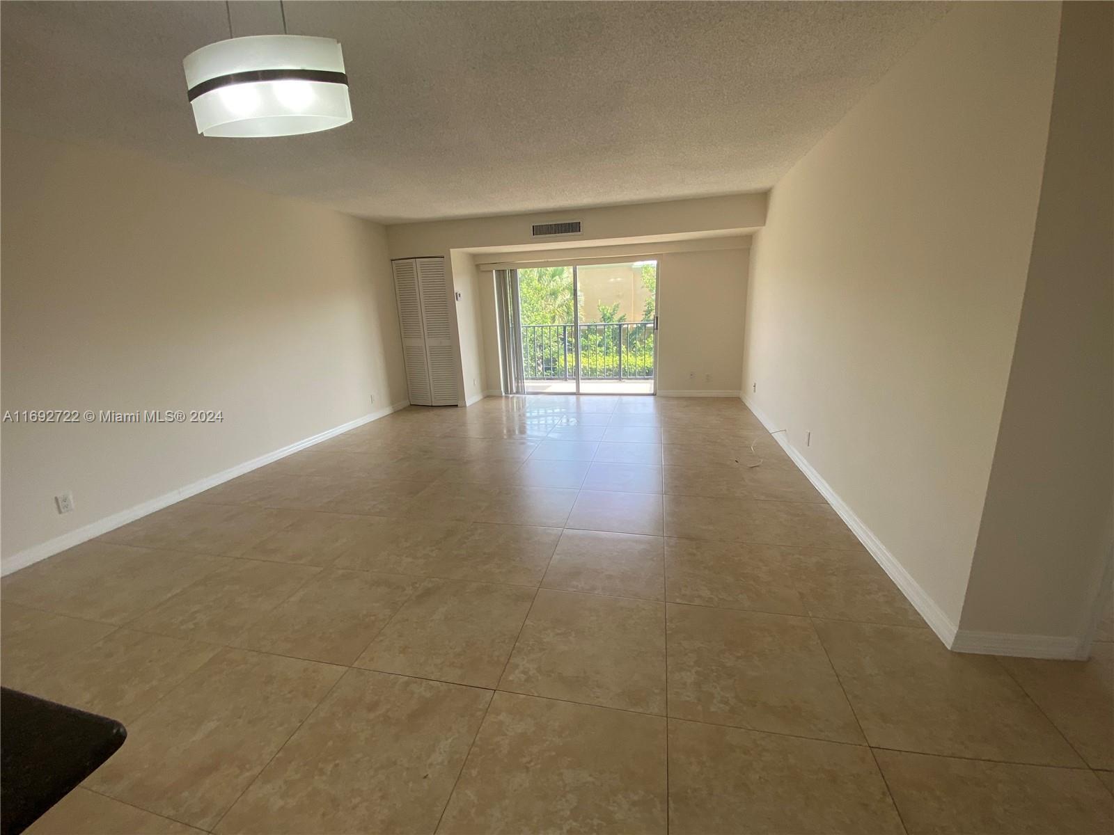 RUNAWAY BAY CONDO - Residential