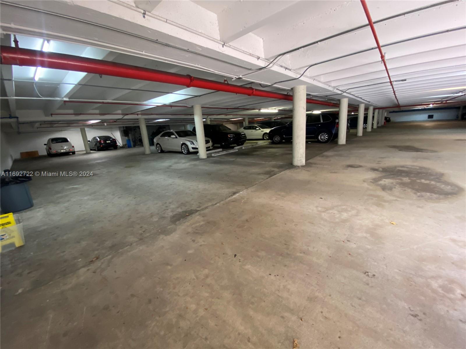 RUNAWAY BAY CONDO - Residential