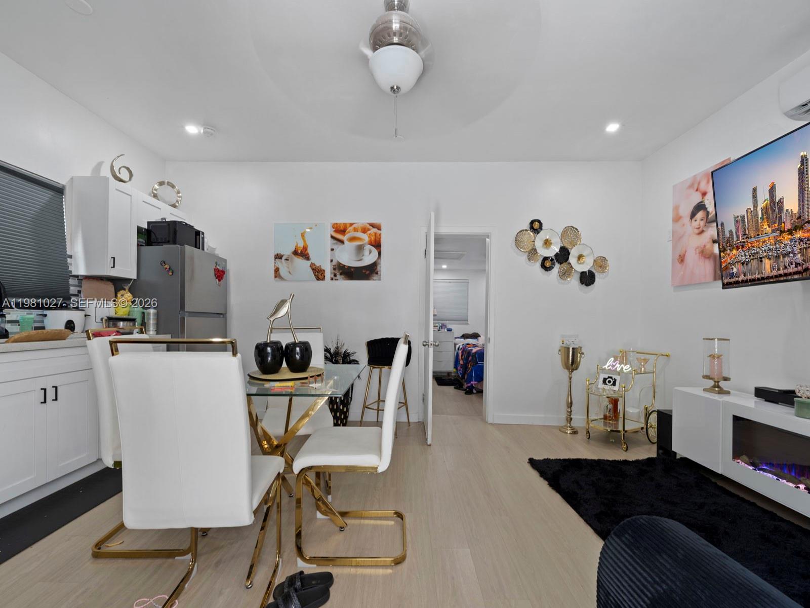 SUNLAND HOMES - Residential Income