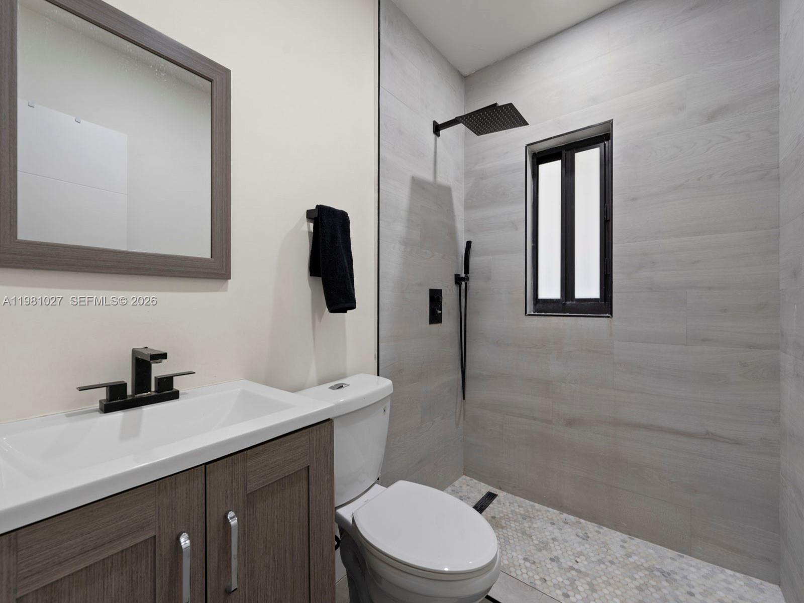 SUNLAND HOMES - Residential Income