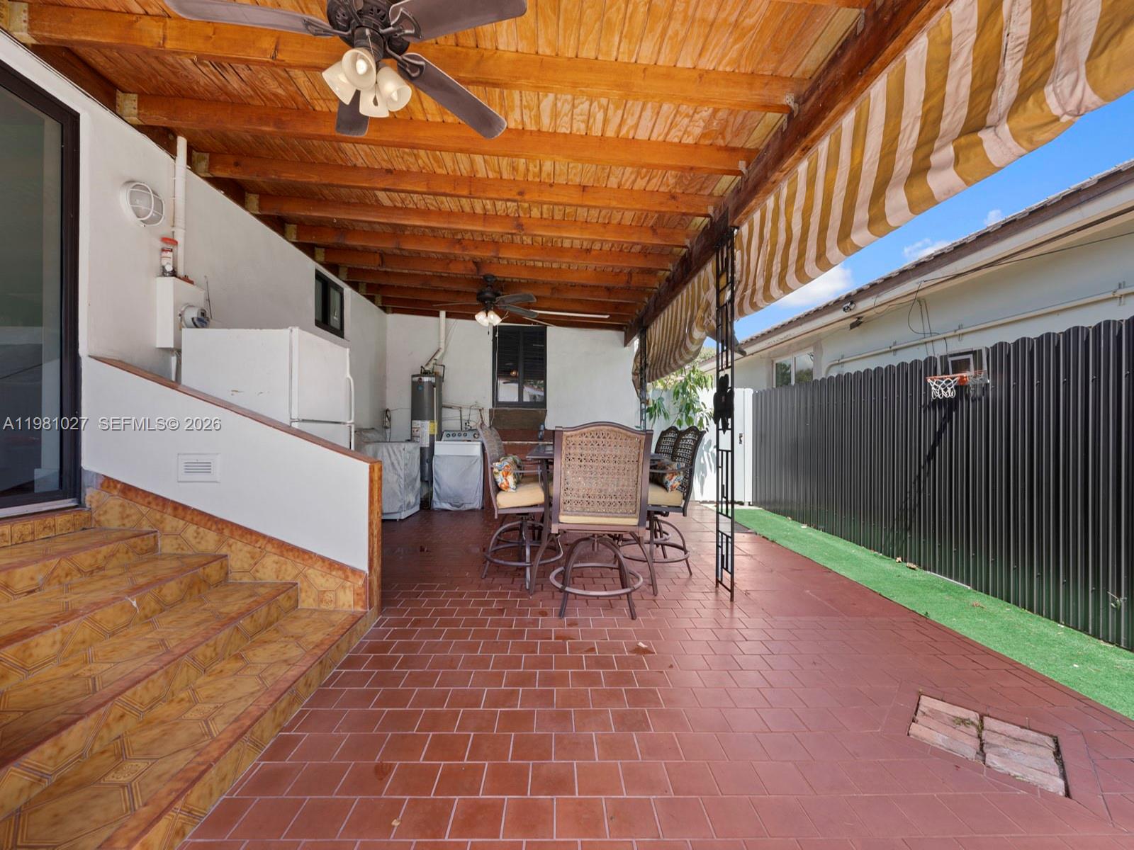 SUNLAND HOMES - Residential Income