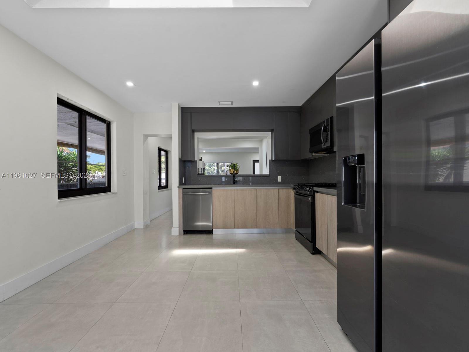 SUNLAND HOMES - Residential Income