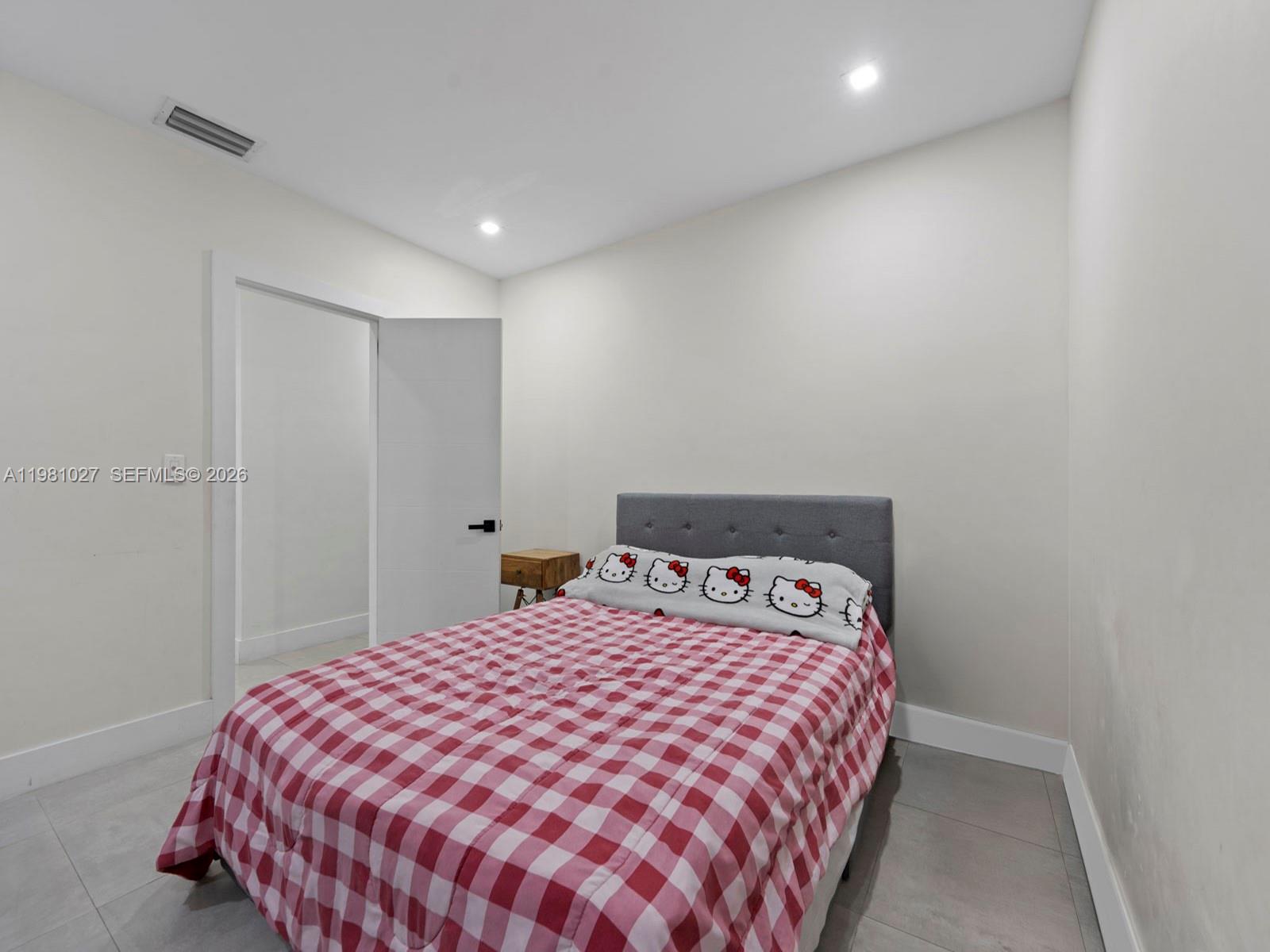 SUNLAND HOMES - Residential Income