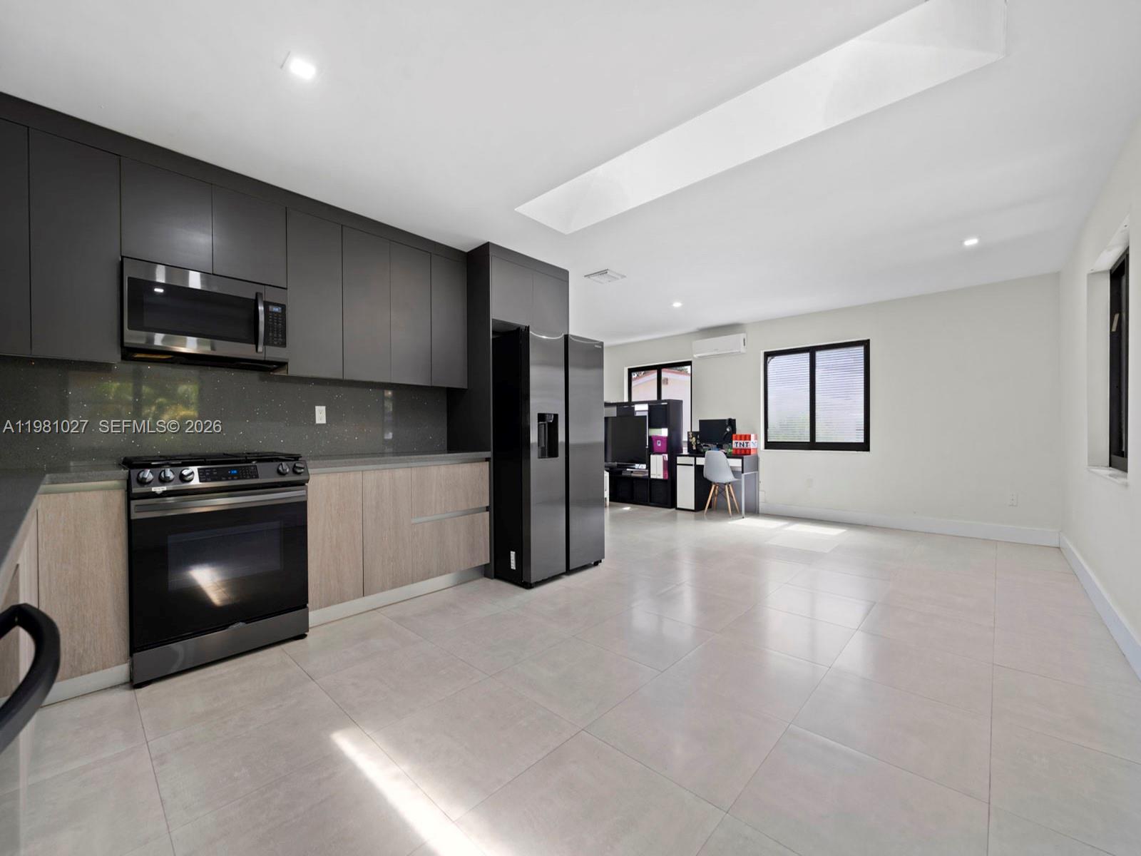 SUNLAND HOMES - Residential Income