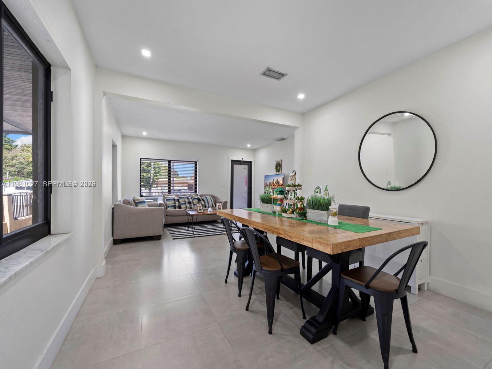 SUNLAND HOMES - Residential Income