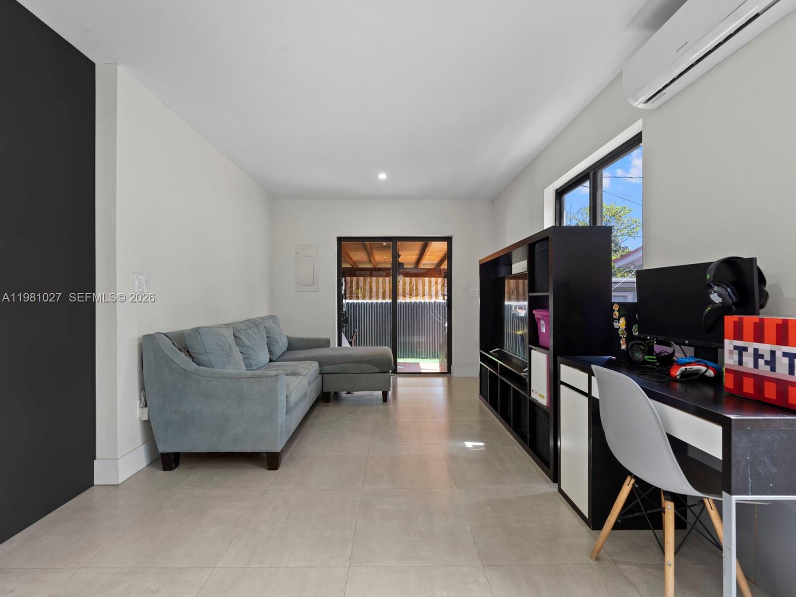 SUNLAND HOMES - Residential Income