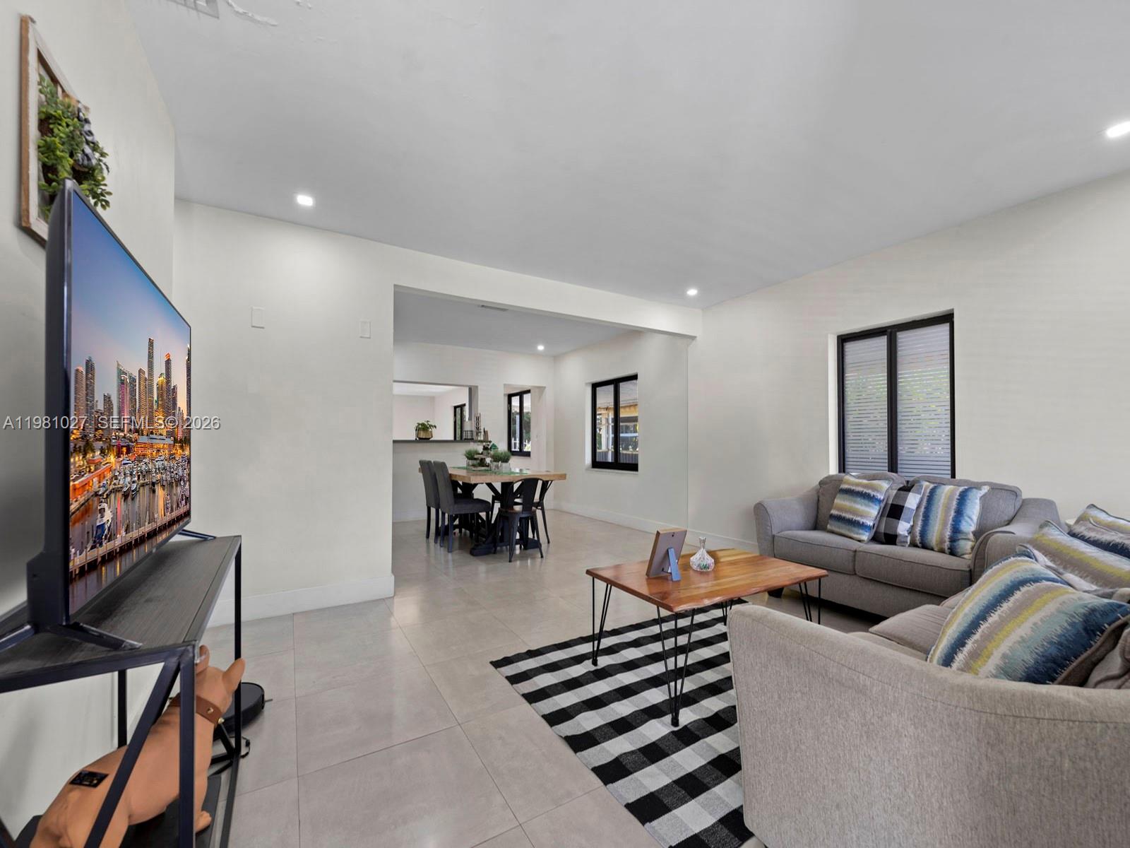 SUNLAND HOMES - Residential Income