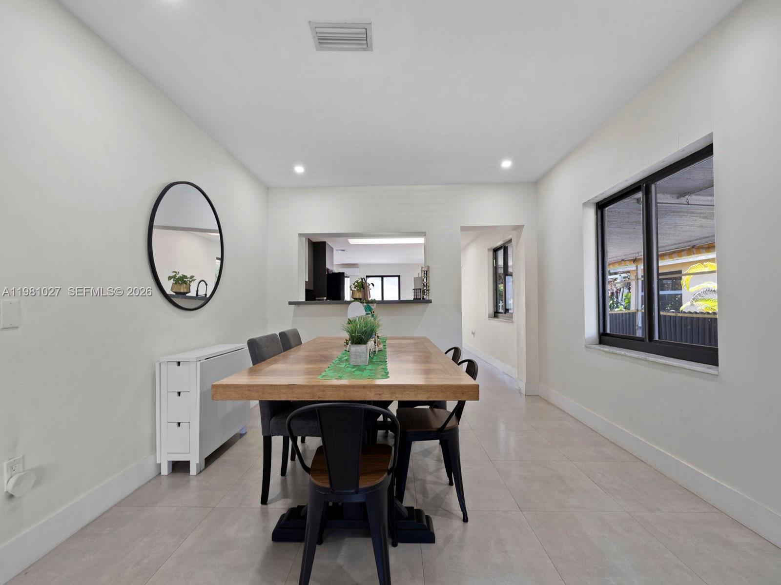 SUNLAND HOMES - Residential Income