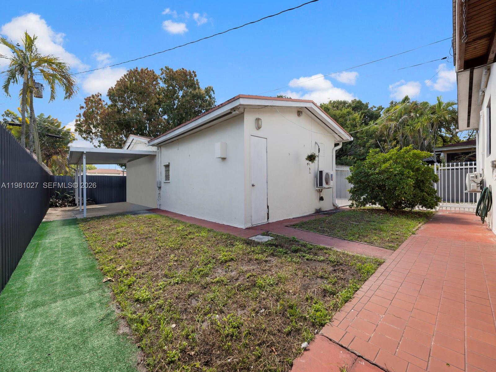 SUNLAND HOMES - Residential Income