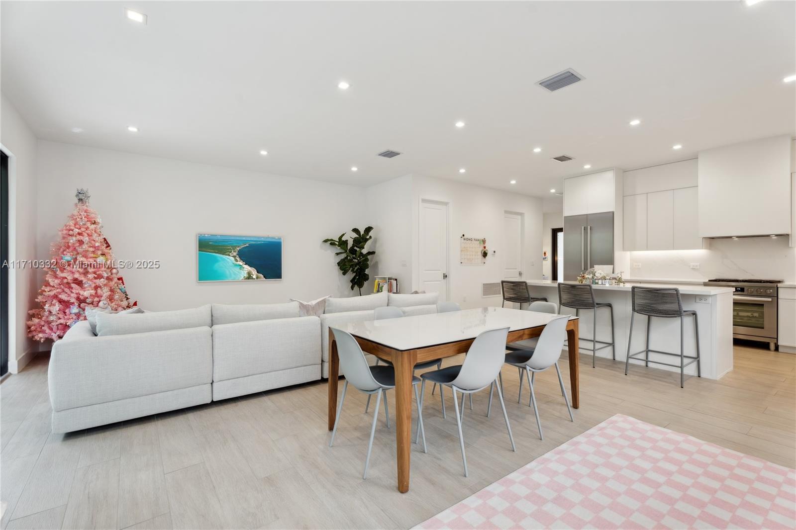 SOUTH MIAMI RESIDENCES CON - Residential