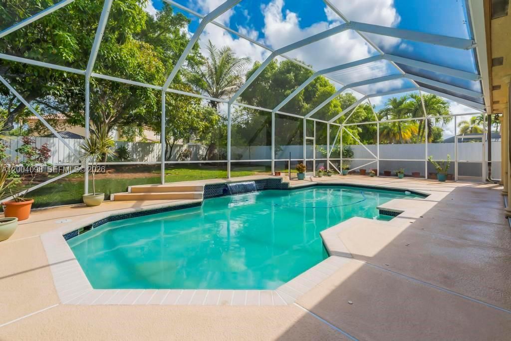 Photo of 17407 SW 36th St, Miramar, FL 33029 (MLS # A12004098)