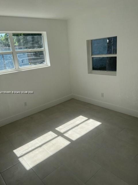 MIAMI GARDENS COMM SEC - Residential Lease