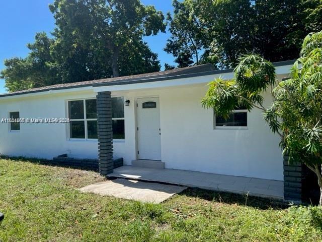122 Harvard Rd, West Park, Broward County, Florida - 3 Bedrooms  
2 Bathrooms - 