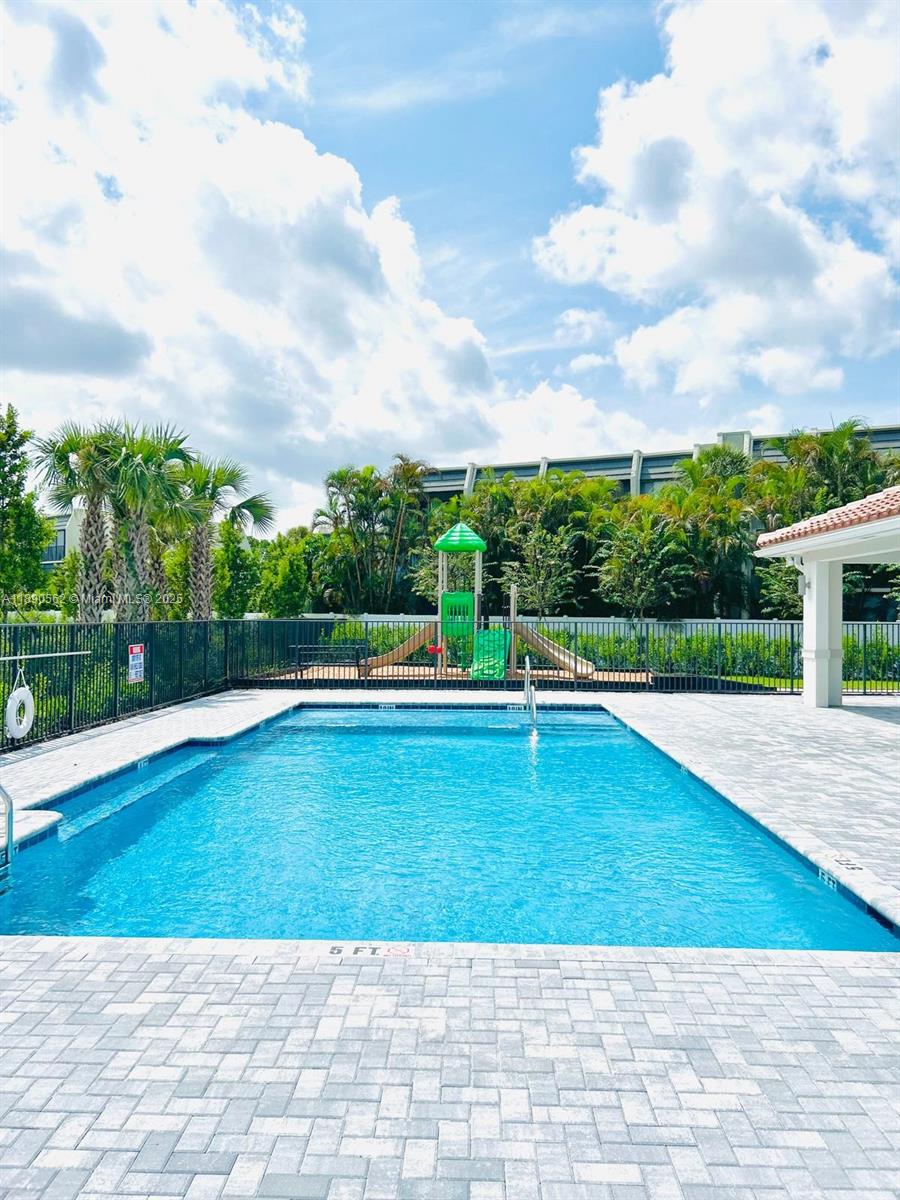 LAKEWOOD COVE - Residential Lease