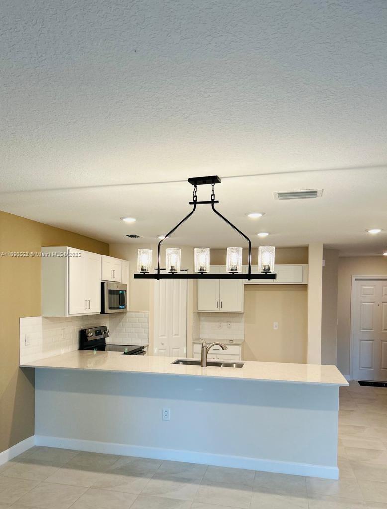 LAKEWOOD COVE - Residential Lease