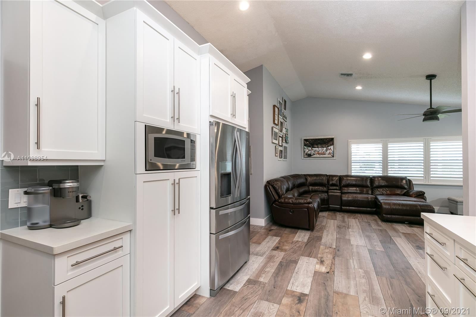 HAWKES BLUFF - Residential