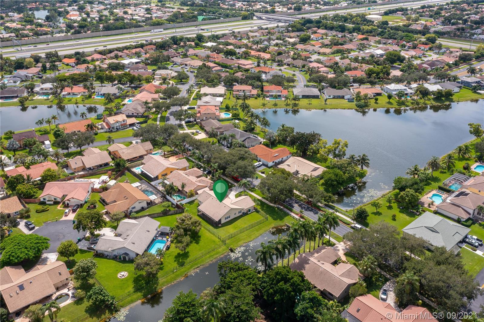 HAWKES BLUFF - Residential