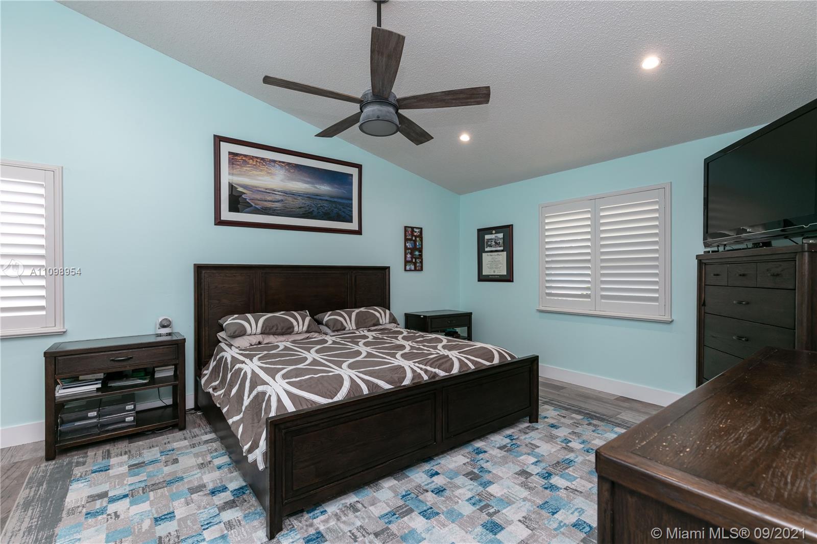 HAWKES BLUFF - Residential