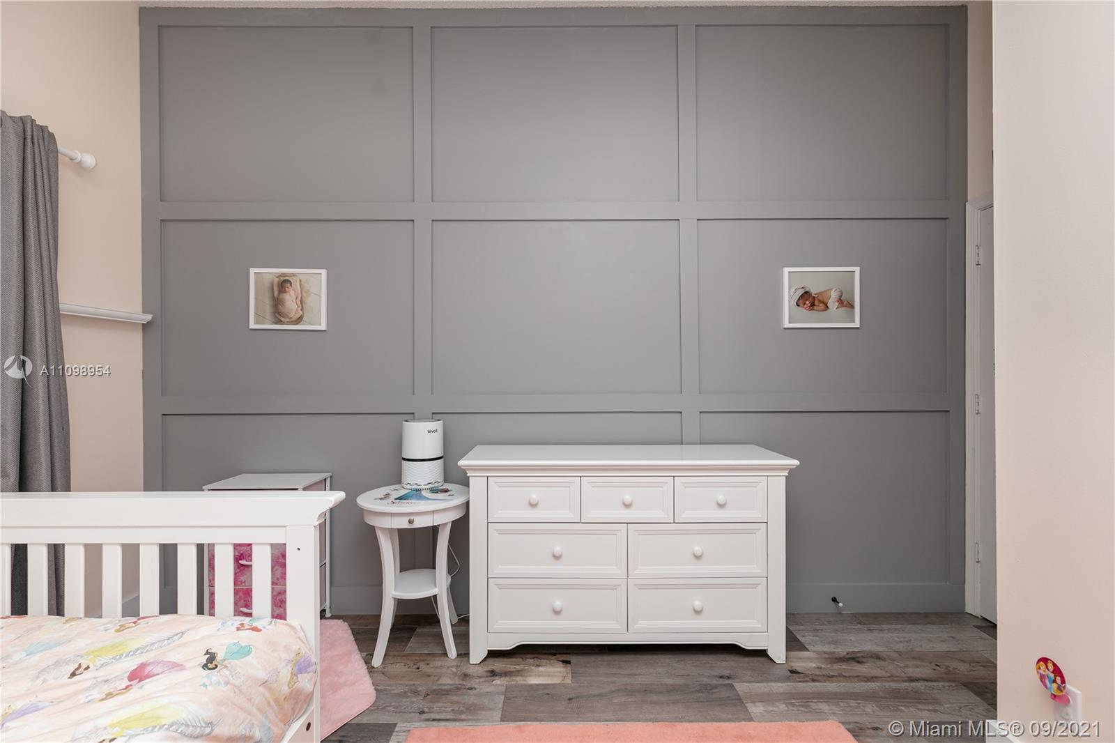 HAWKES BLUFF - Residential