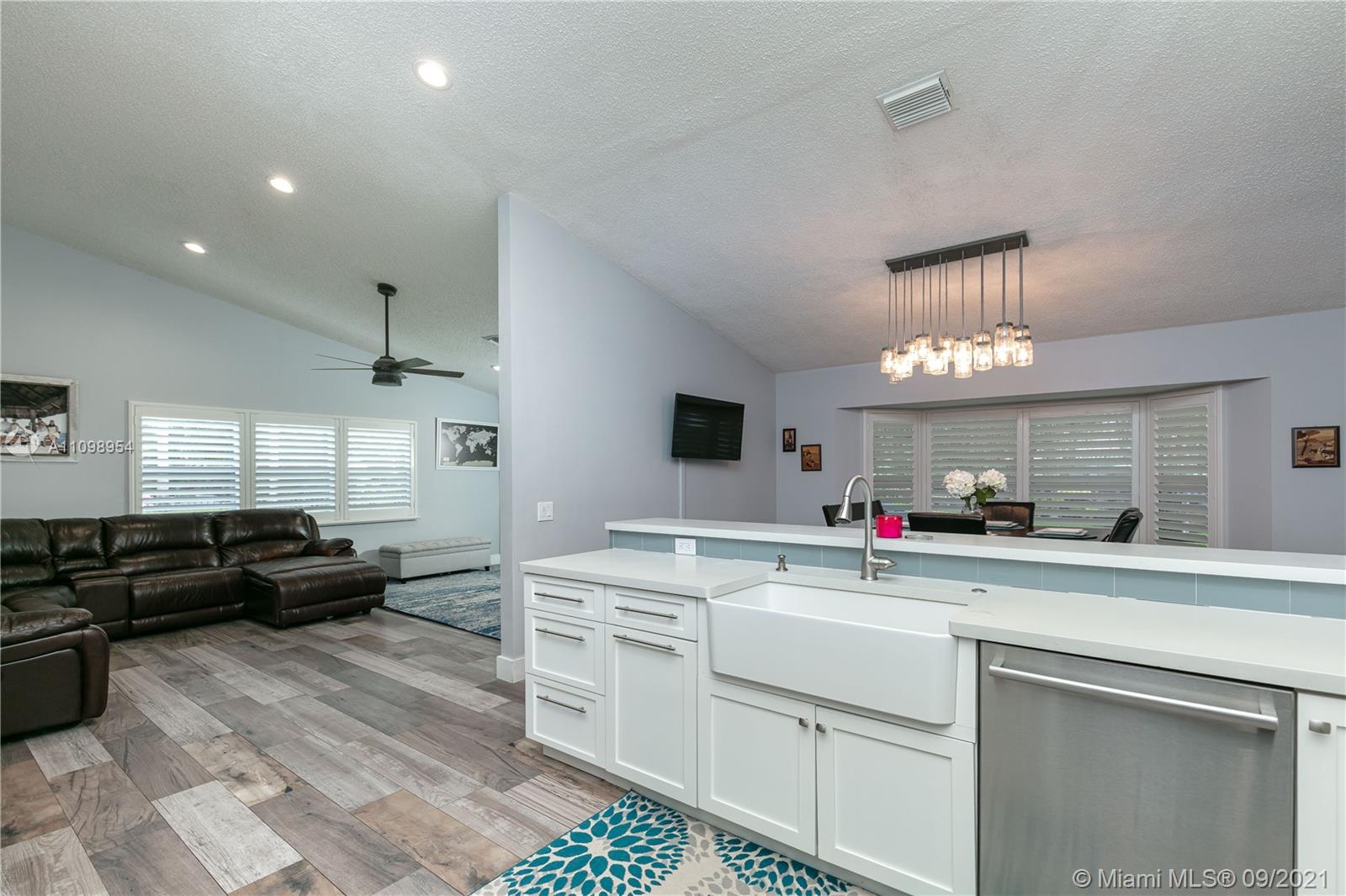 HAWKES BLUFF - Residential