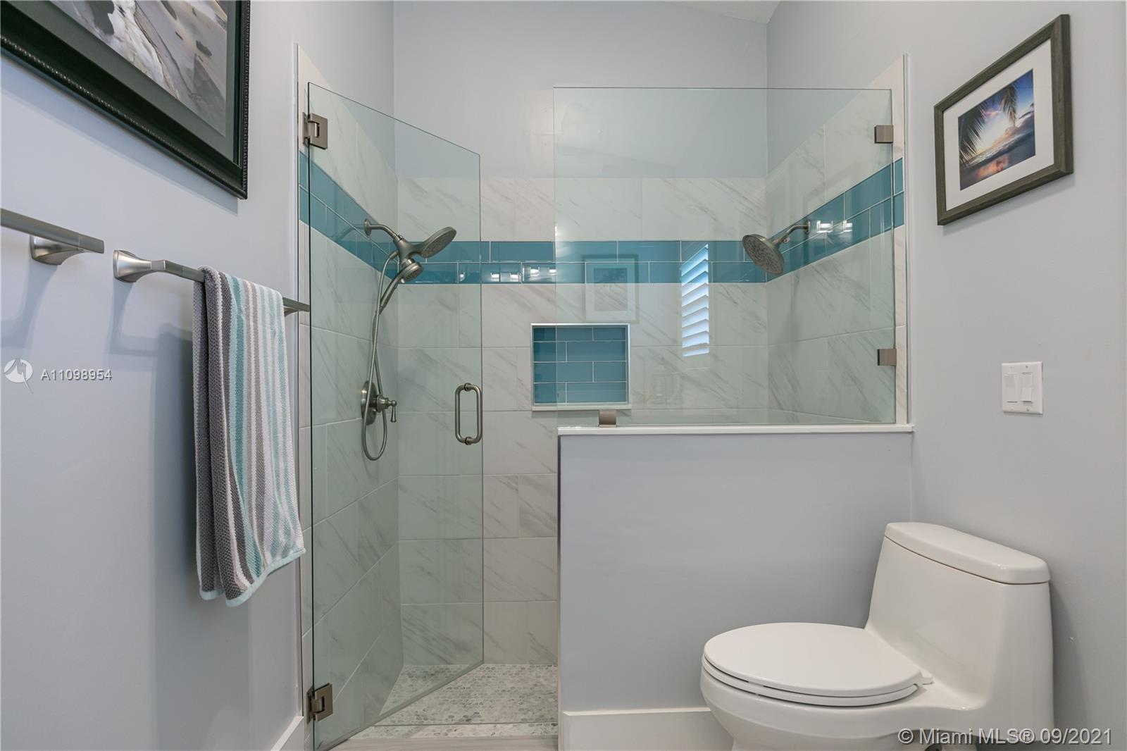 HAWKES BLUFF - Residential