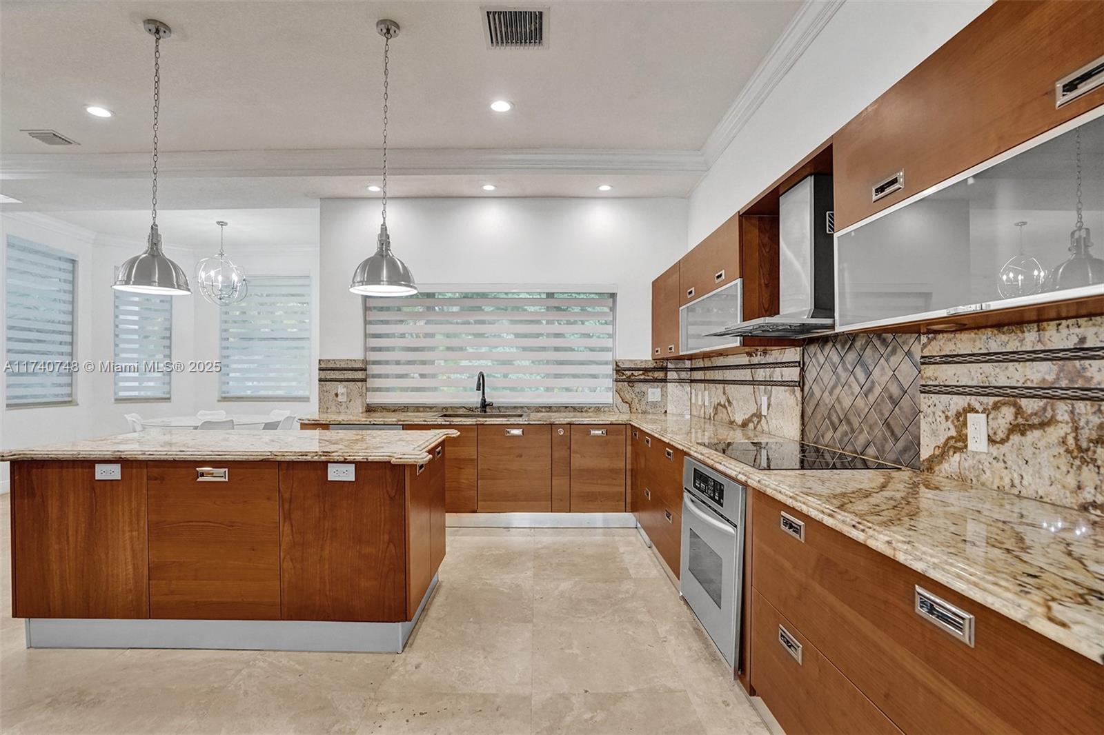 CHAMBERS LAND CO SUB NE1/ - Residential