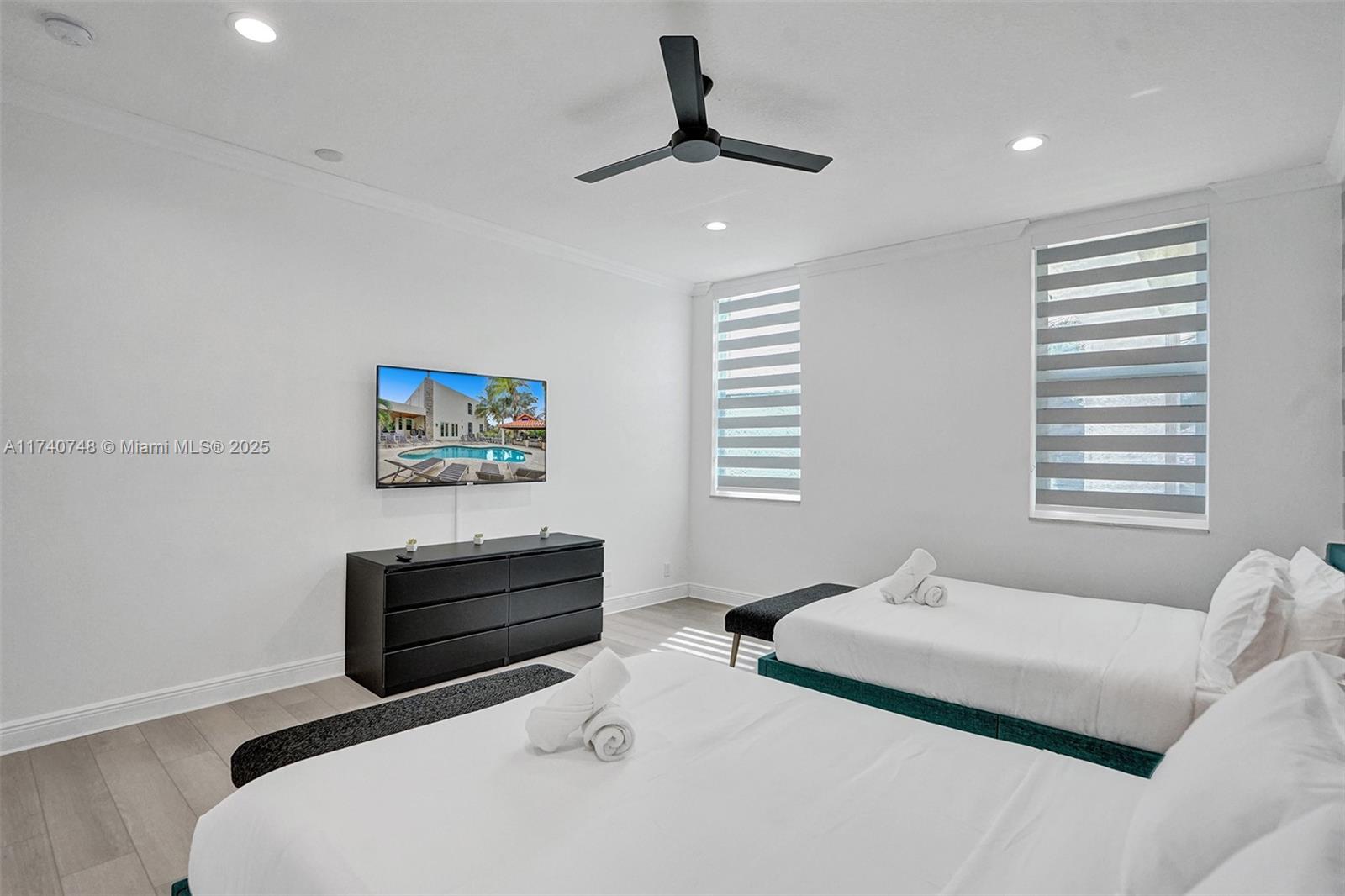 CHAMBERS LAND CO SUB NE1/ - Residential