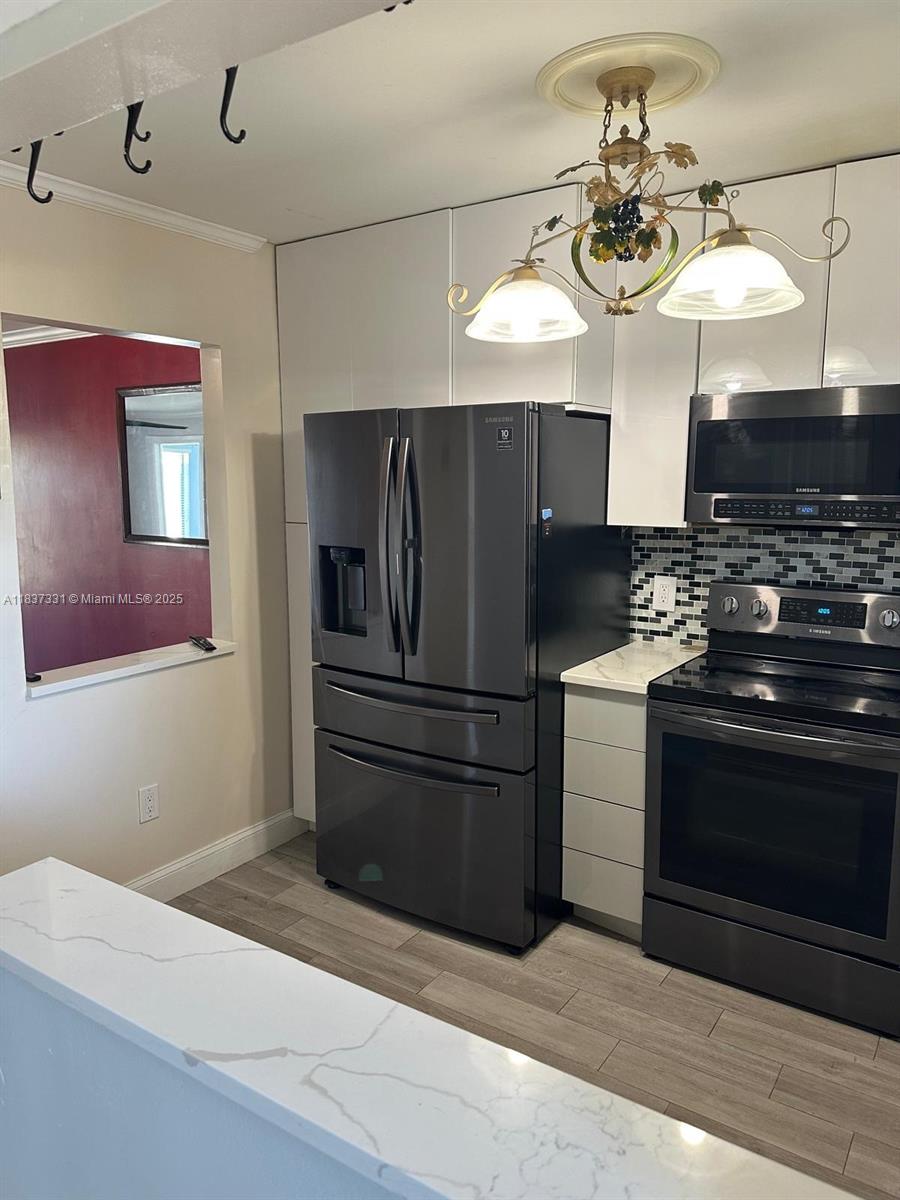 FRENCH VILLAS CONDO - Residential