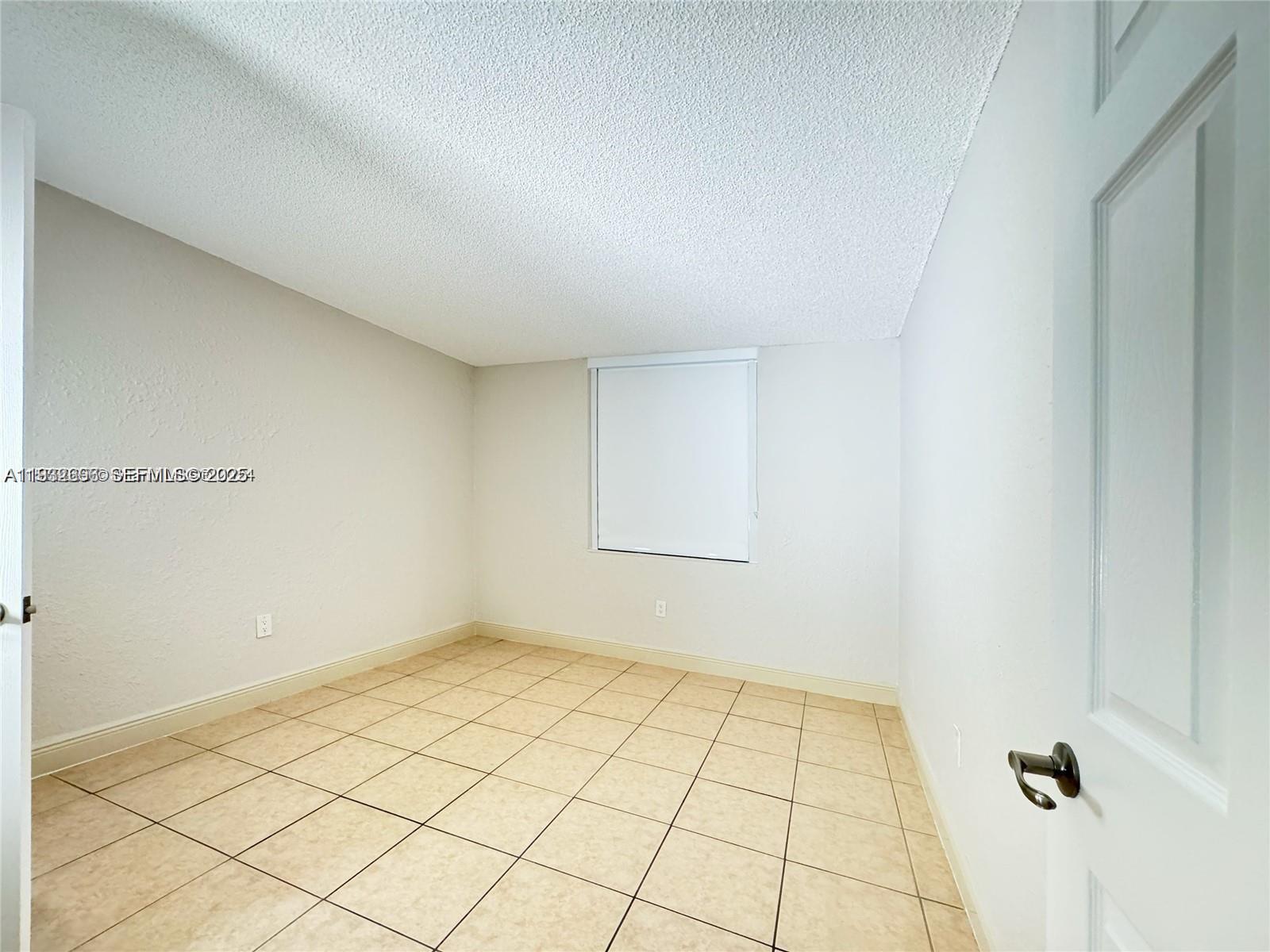 BLEAU GROTTO CONDO - Residential Lease